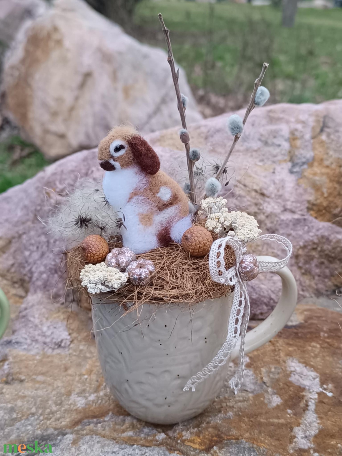 Nemeznyuszis húsvéti bögredekor - ünnepi díszek, dekorációk - húsvéti díszek és dekorációk - húsvéti ajtódísz, kopogtató - Meska.hu