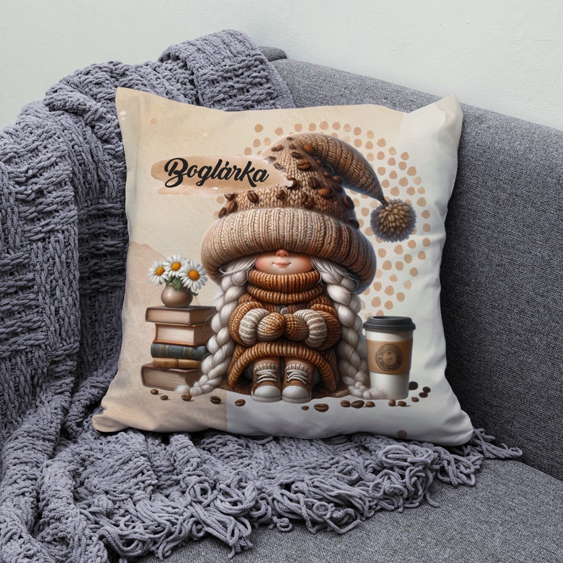Névvel kérhető - Könyvmoly kávés manó lány mintás párna - otthon & életmód - lakástextil - párna & párnahuzat - díszpárna (belsővel együtt) - Meska.hu