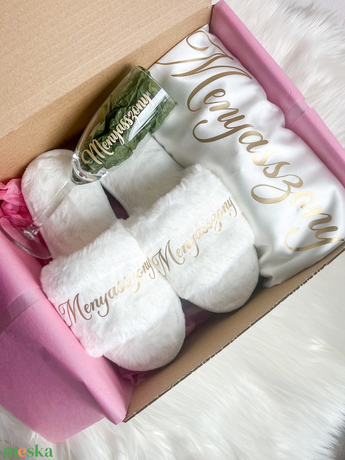 Bride to be box, Ajándékcsomag menyasszonynak - esküvő - esküvői szett - Meska.hu