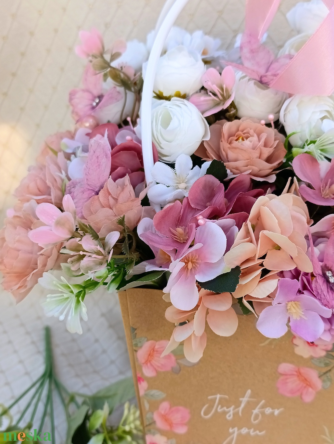 Virágtáska anyák napjára  - otthon & életmód - virágdekoráció - virágok - virágbox - Meska.hu