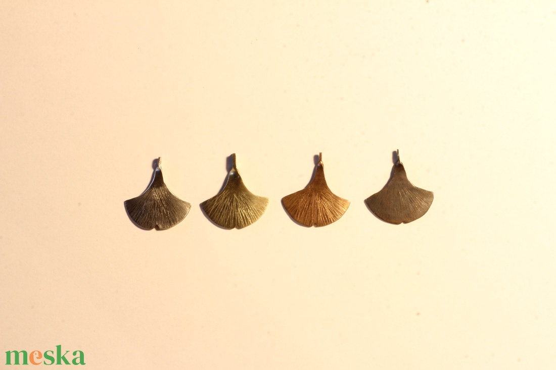 Ginko biloba alakú medál - ékszer - ékszerszett - Meska.hu Ginko biloba alakú medál - ékszer - ékszerszett - Meska.hu