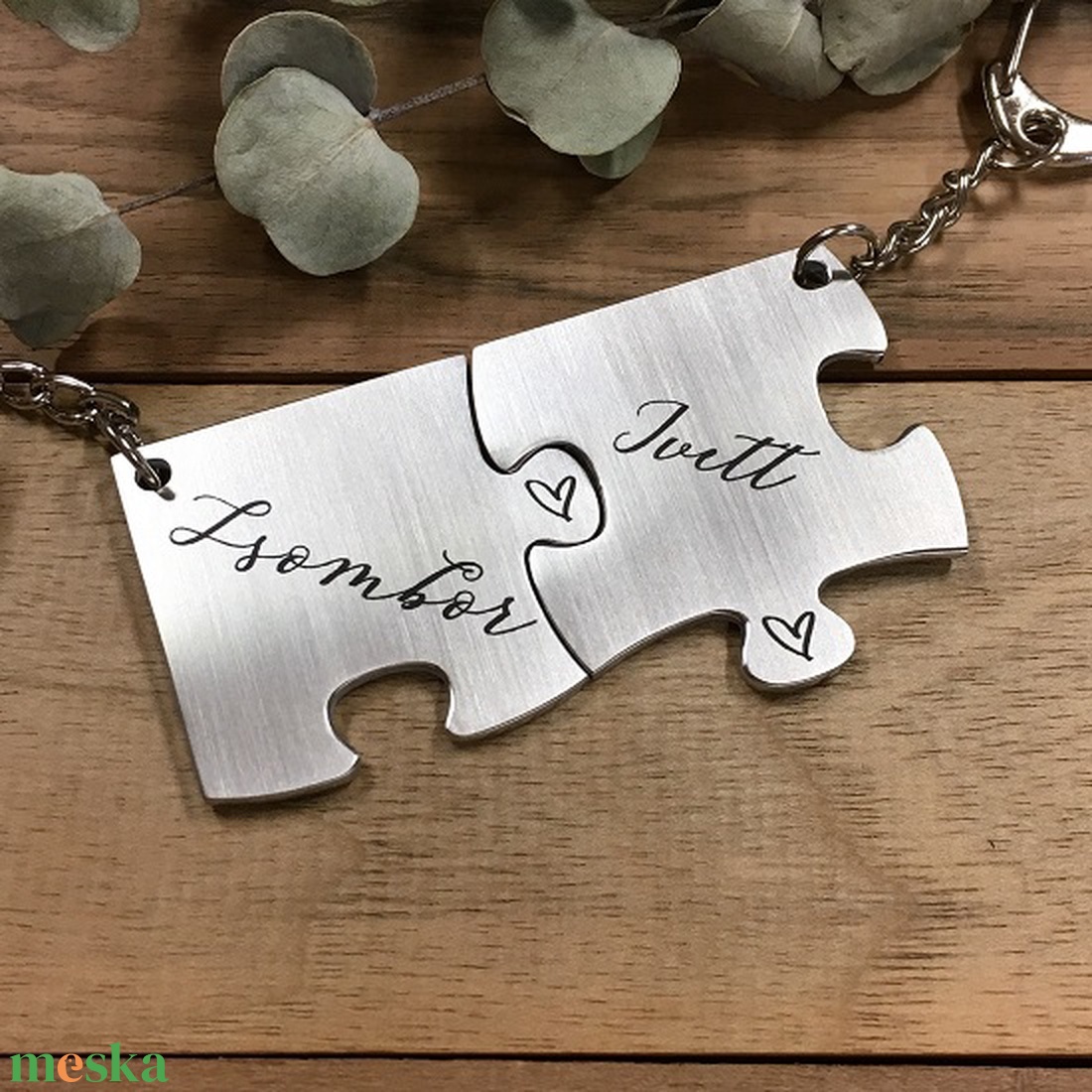 AKCIÓ - Szerelmespár nemesacél páros puzzle kulcstartó + egyedi gravírozás - táska & tok - kulcstartó & táskadísz - kulcstartó - Meska.hu AKCIÓ - Szerelmespár nemesacél páros puzzle kulcstartó + egyedi gravírozás - táska & tok - kulcstartó & táskadísz - kulcstartó - Meska.hu