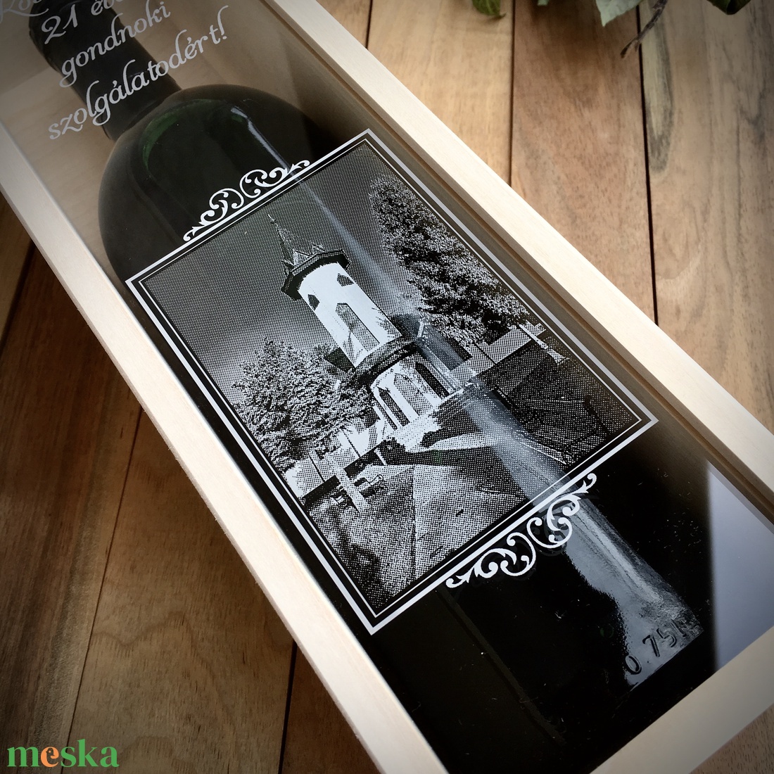 Bortartó doboz, italos fadoboz fotógravírozással díszített akril előlappal - otthon & életmód - konyhafelszerelés, tálalás - italos kellékek - boros díszdoboz - Meska.hu