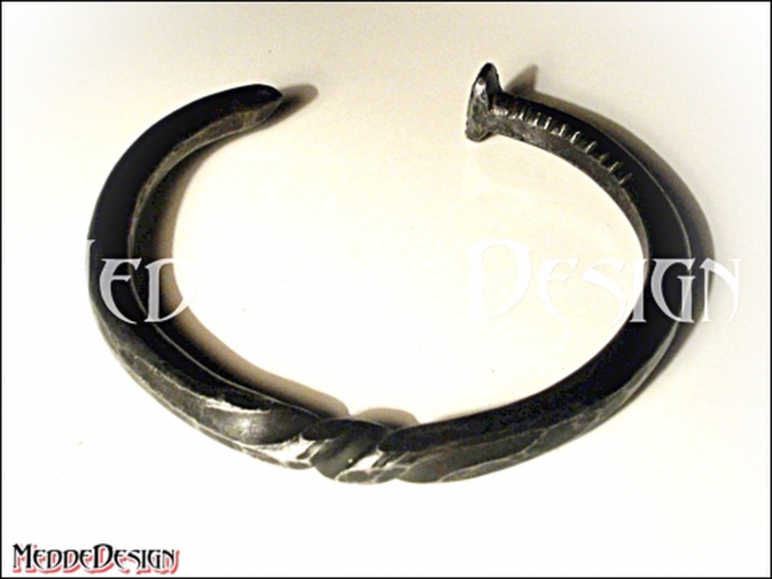 MeddeDesign Kovácsoltvas Férfi Karperec Ács -  - Meska.hu