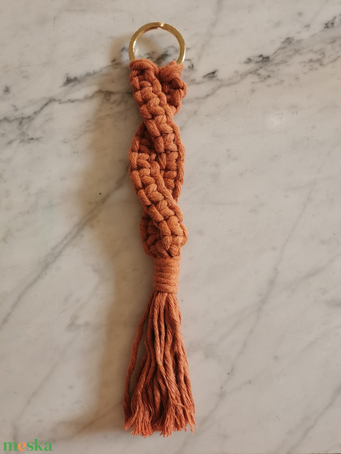Makramé kulcstartó - táska & tok - kulcstartó & táskadísz - kulcstartó - Meska.hu
