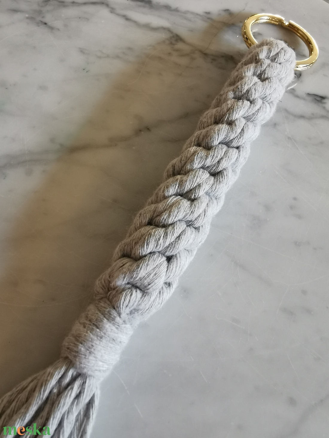 Makramé kulcstartó - táska & tok - kulcstartó & táskadísz - kulcstartó - Meska.hu