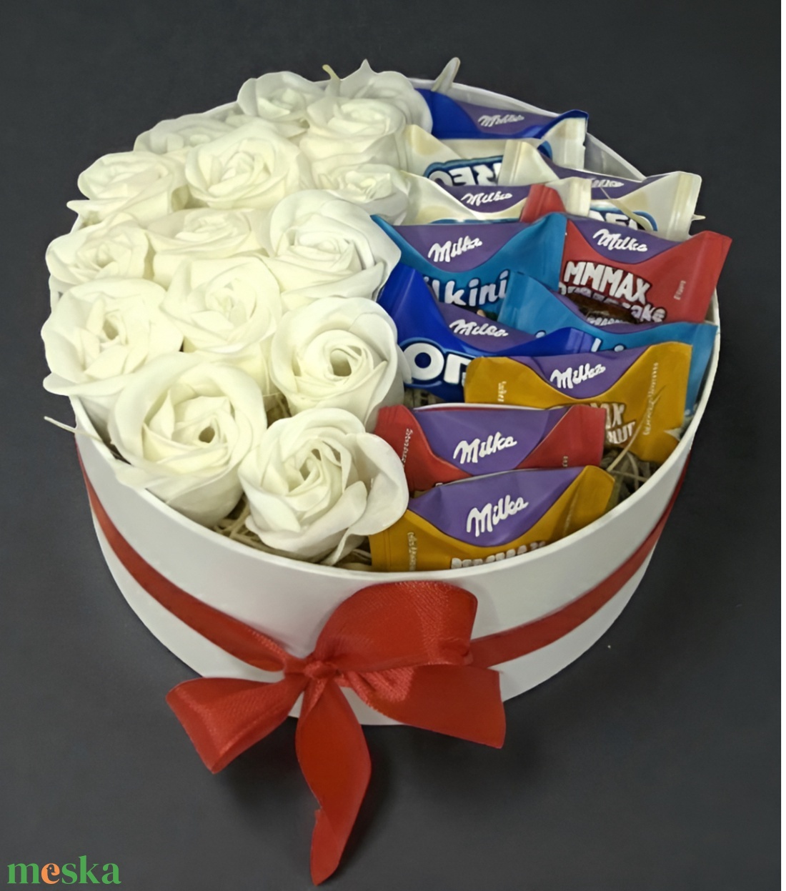 Milka Csokoládé és Rózsa Ajándékcsomag - élelmiszer - gourmet ajándékcsomag - Meska.hu