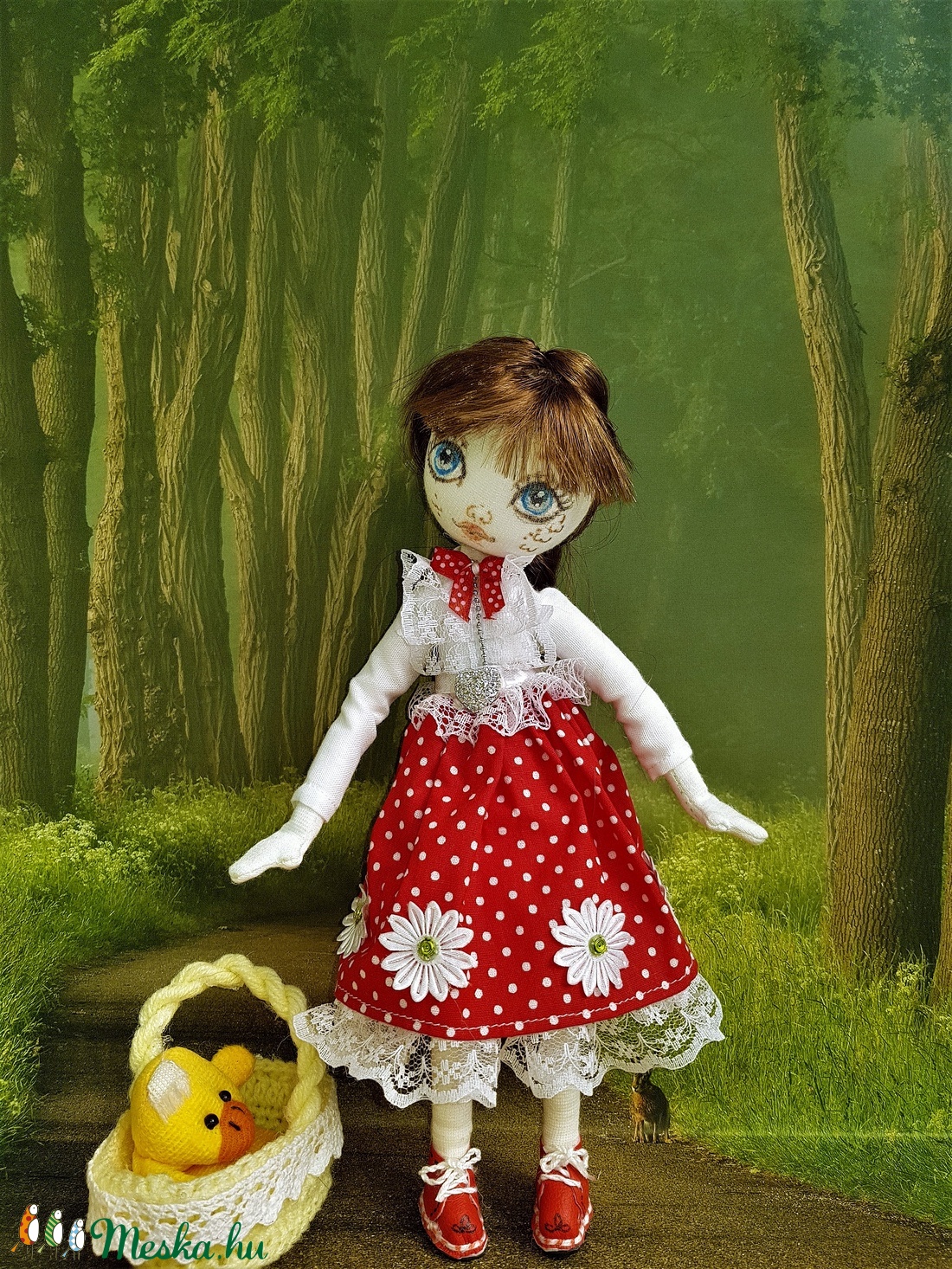 Zsuzsu baba,piros pöttyös szoknyában - játék & sport - baba & babaház - baba - Meska.hu