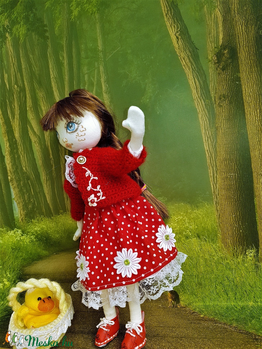 Zsuzsu baba,piros pöttyös szoknyában - játék & sport - baba & babaház - baba - Meska.hu