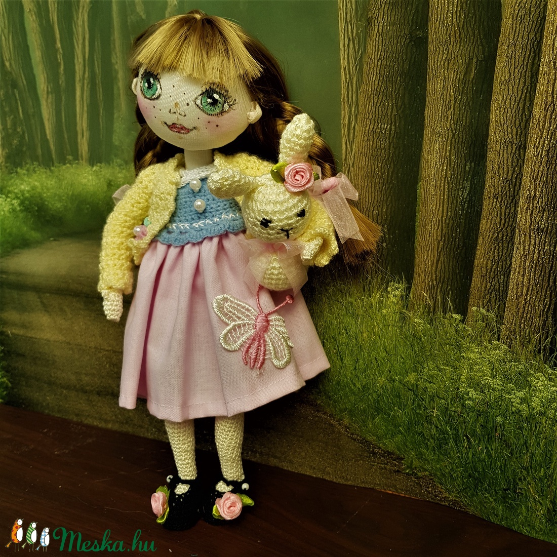 Zsuzsu baba a kis rózsaszín szoknyás - játék & sport - baba & babaház - öltöztethető baba - Meska.hu