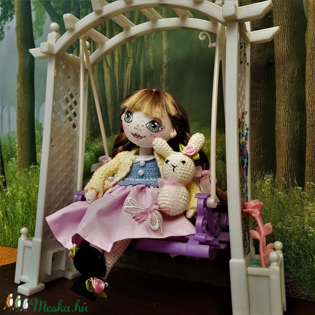 Zsuzsu baba a kis rózsaszín szoknyás - játék & sport - baba & babaház - öltöztethető baba - Meska.hu