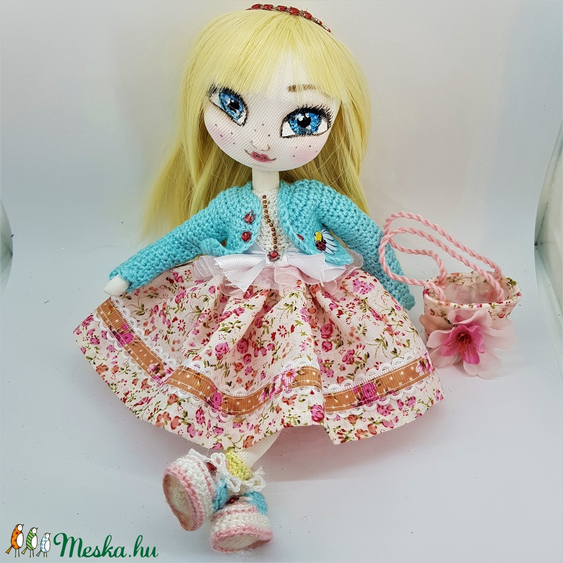 Zsuzsu baba, virágos szoknyában - játék & sport - baba & babaház - baba - Meska.hu