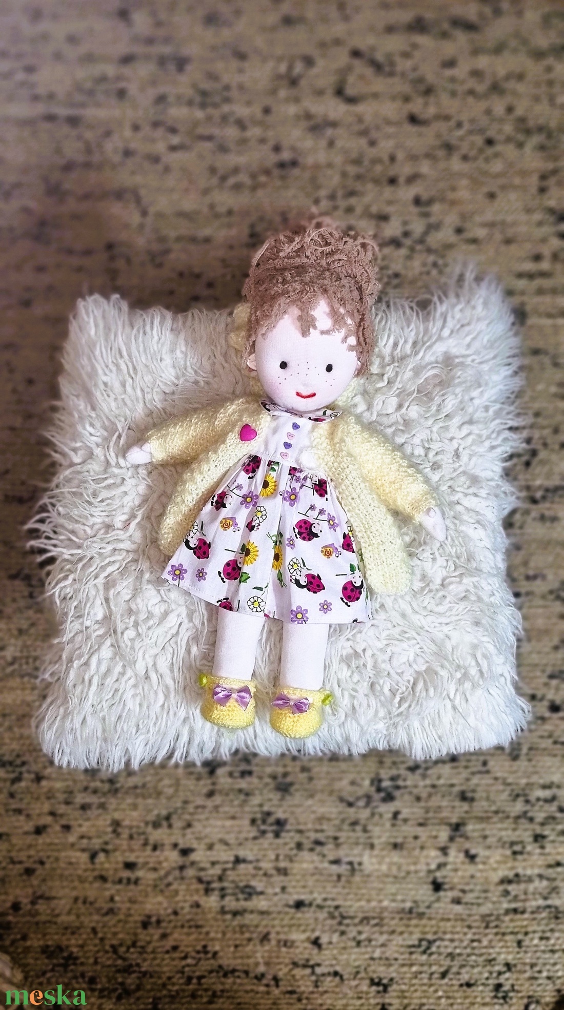 Zsuzsu baba kötött kabátban - játék & sport - baba & babaház - baba - Meska.hu