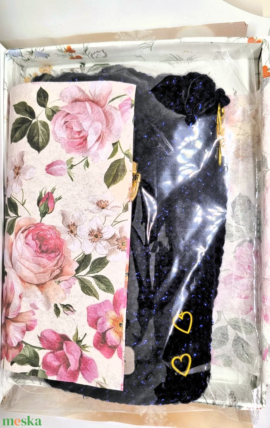 Szívecskés telefontok - táska & tok - kézitáska & válltáska - válltáska - Meska.hu