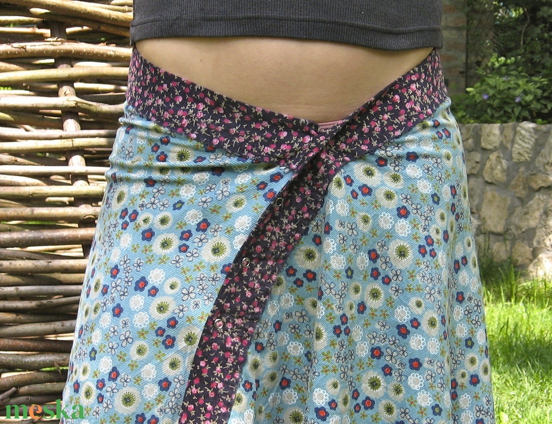 Kék virágos szoknya - ruha & divat - női ruha - szoknya - Meska.hu