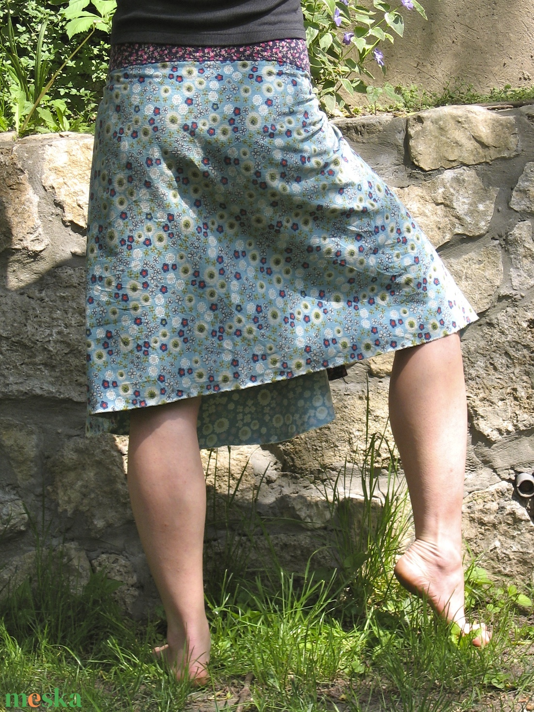 Kék virágos szoknya - ruha & divat - női ruha - szoknya - Meska.hu