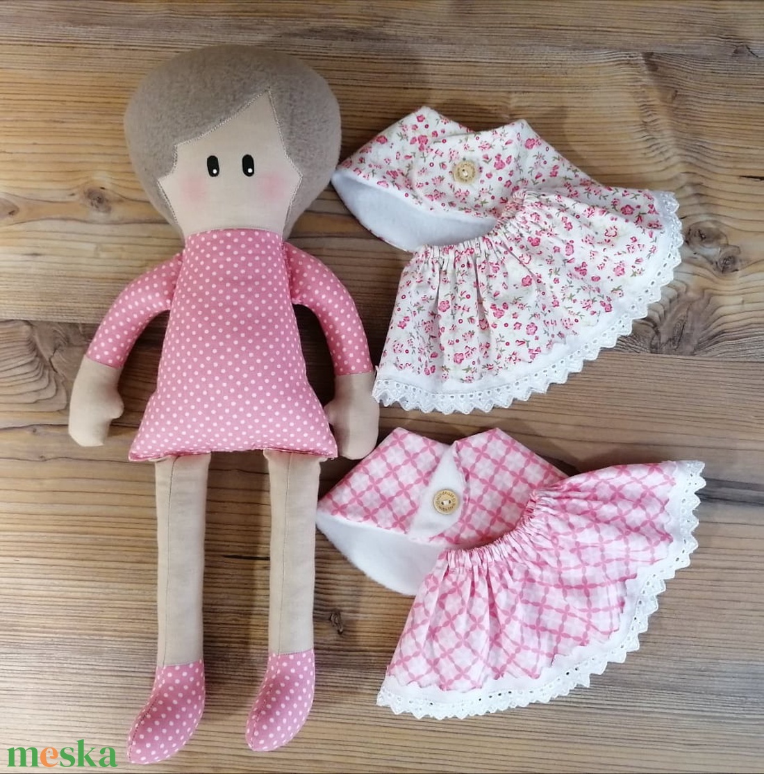 45cm magas öltöztethető textilbaba,2 garnitúra ruhával - játék & sport - baba & babaház - öltöztethető baba - Meska.hu 45cm magas öltöztethető textilbaba,2 garnitúra ruhával - játék & sport - baba & babaház - öltöztethető baba - Meska.hu