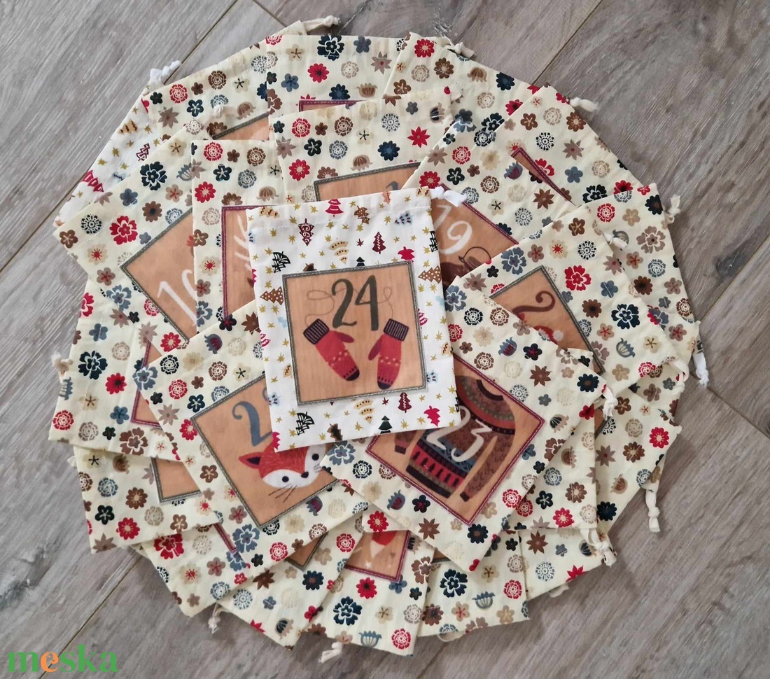 Adventi naptár,zsák,számozott mintával - karácsony - adventi díszek - adventi naptár - Meska.hu