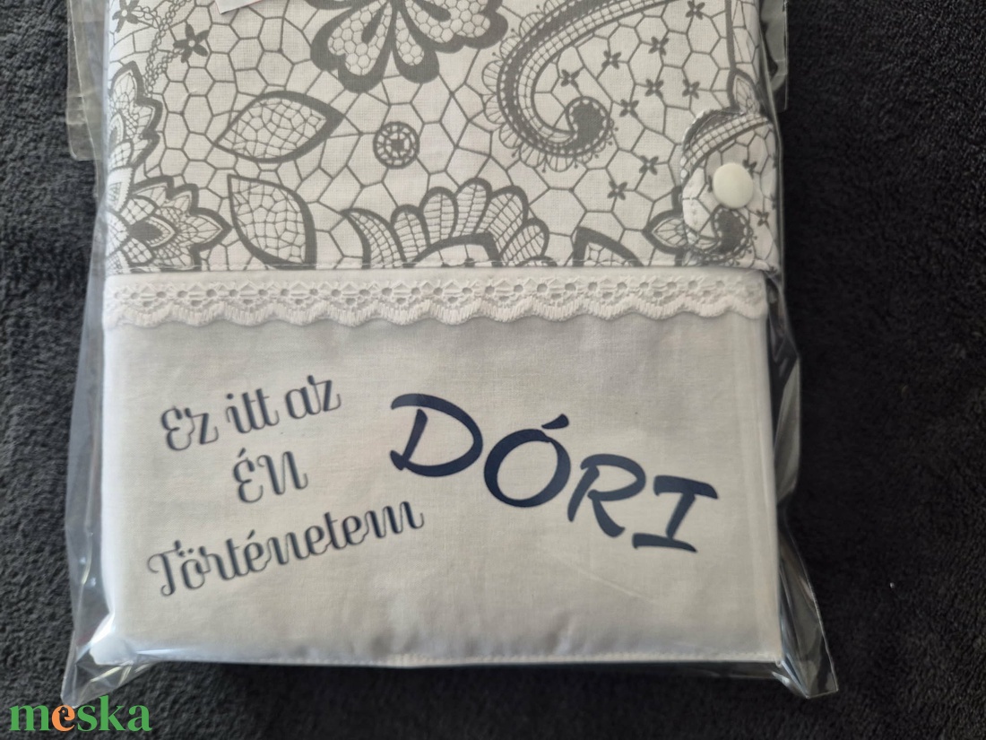 Egyedi névvel rendelhető fotóalbumborító+album - otthon & életmód - papír, írószer - album & fotóalbum - Meska.hu