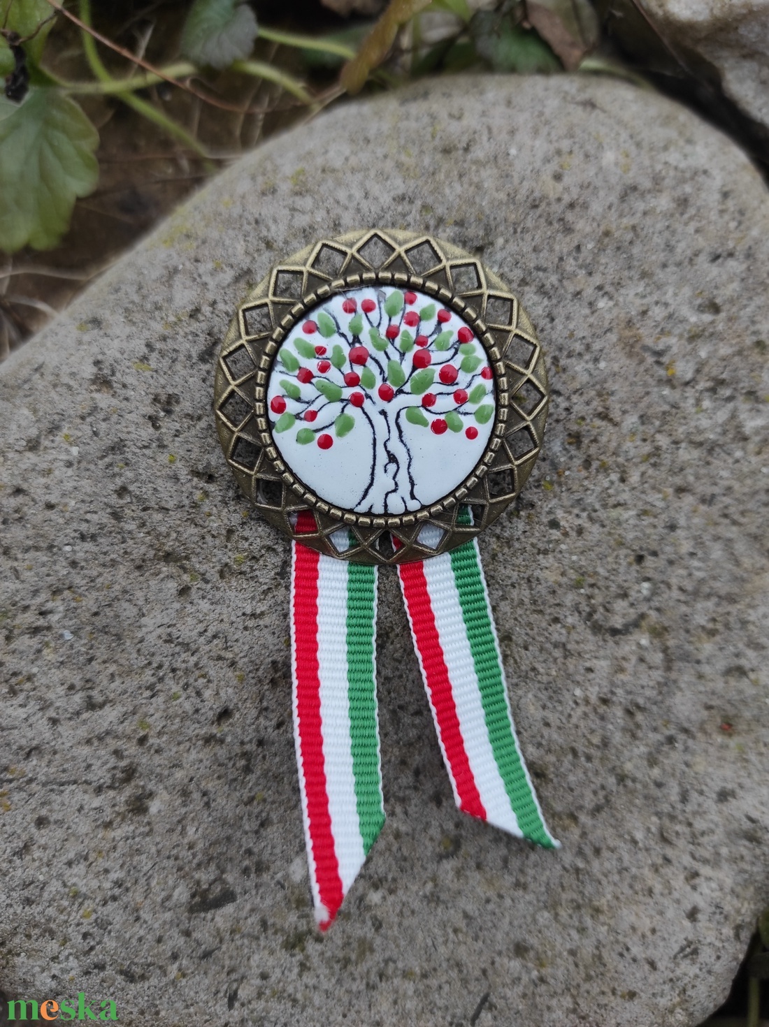 Kokárda - ékszer - kitűző és bross - Meska.hu