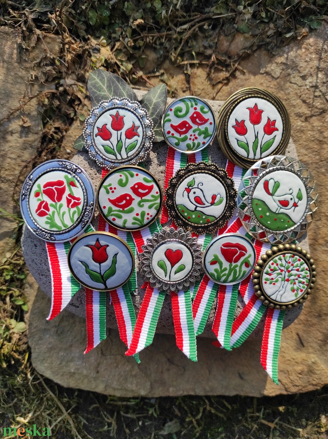 Kokárda - ékszer - kitűző és bross - kitűző - Meska.hu Kokárda - ékszer - kitűző és bross - kitűző - Meska.hu