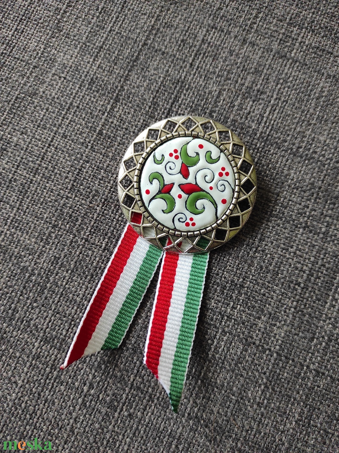 Kokárda  - ékszer - kitűző és bross - Meska.hu