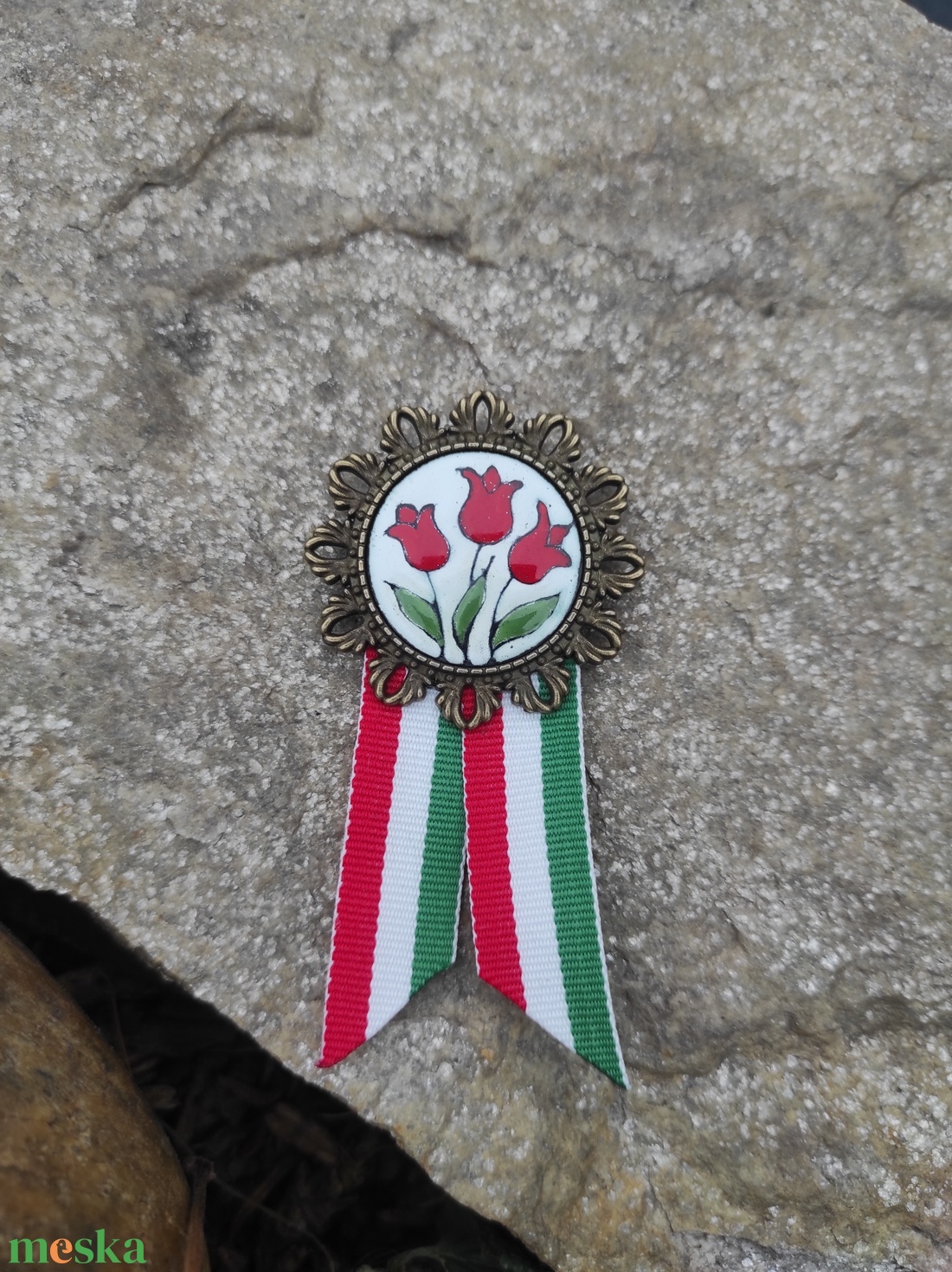 Kokárda  - ékszer - kitűző és bross - Meska.hu