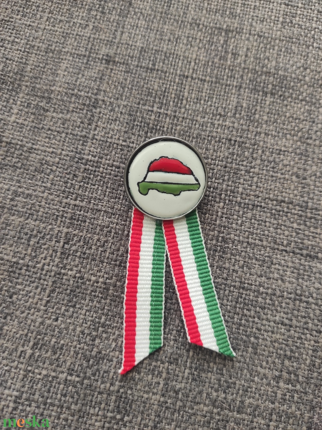 Kokárda - ékszer - kitűző és bross - kitűző - Meska.hu Kokárda - ékszer - kitűző és bross - kitűző - Meska.hu