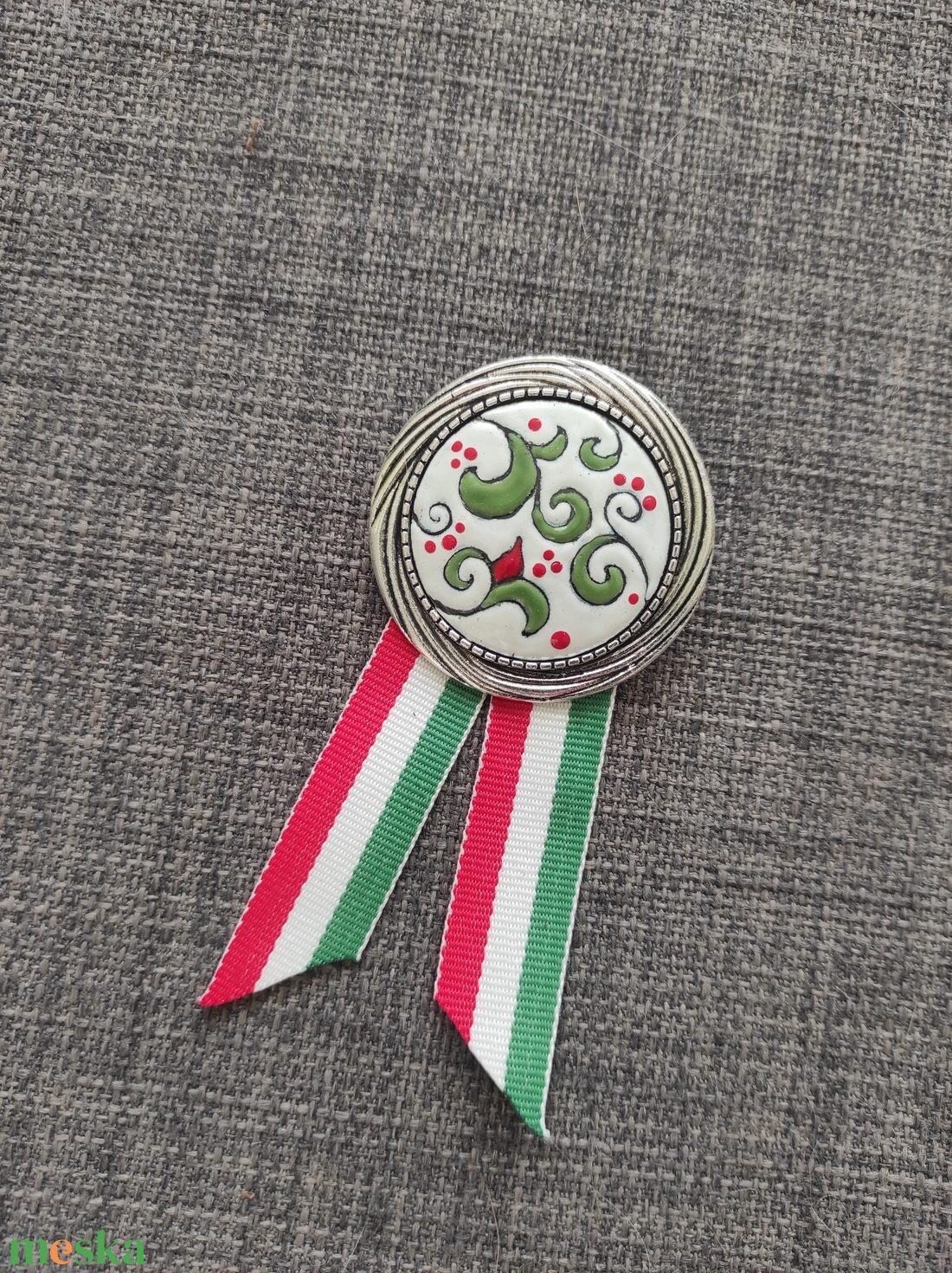 Kokárda - ékszer - kitűző és bross - Meska.hu