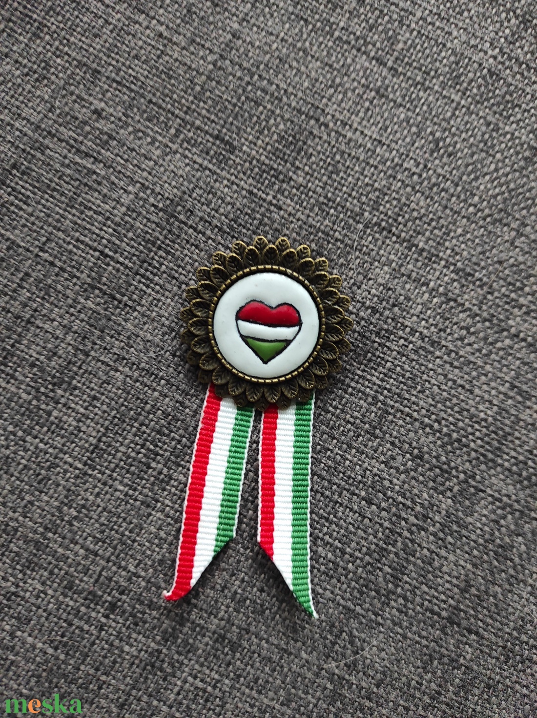 Kokárda - ékszer - kitűző és bross - Meska.hu