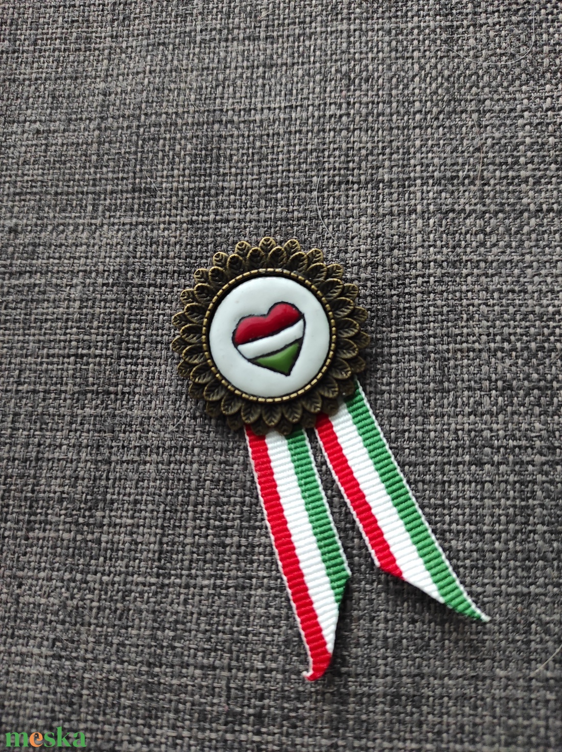 Kokárda - ékszer - kitűző és bross - Meska.hu