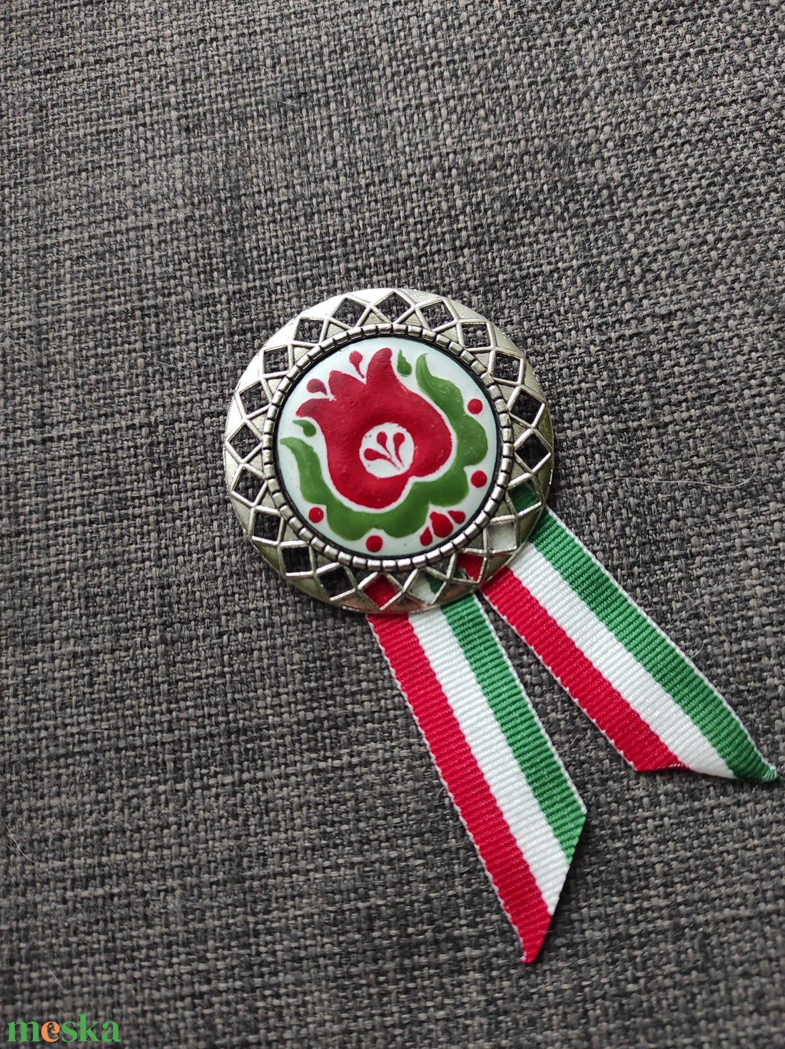 Kokárda - ékszer - kitűző és bross - Meska.hu