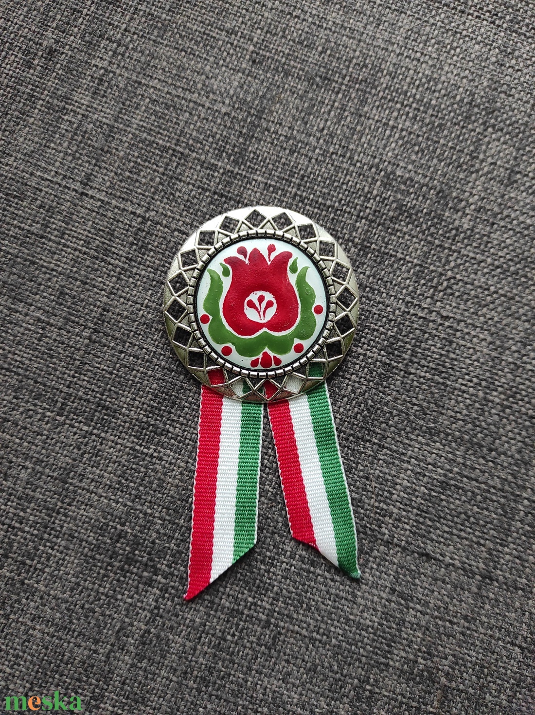 Kokárda - ékszer - kitűző és bross - Meska.hu
