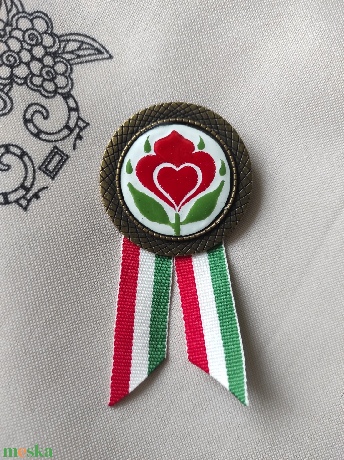 Kokárda - ékszer - kitűző és bross - Meska.hu