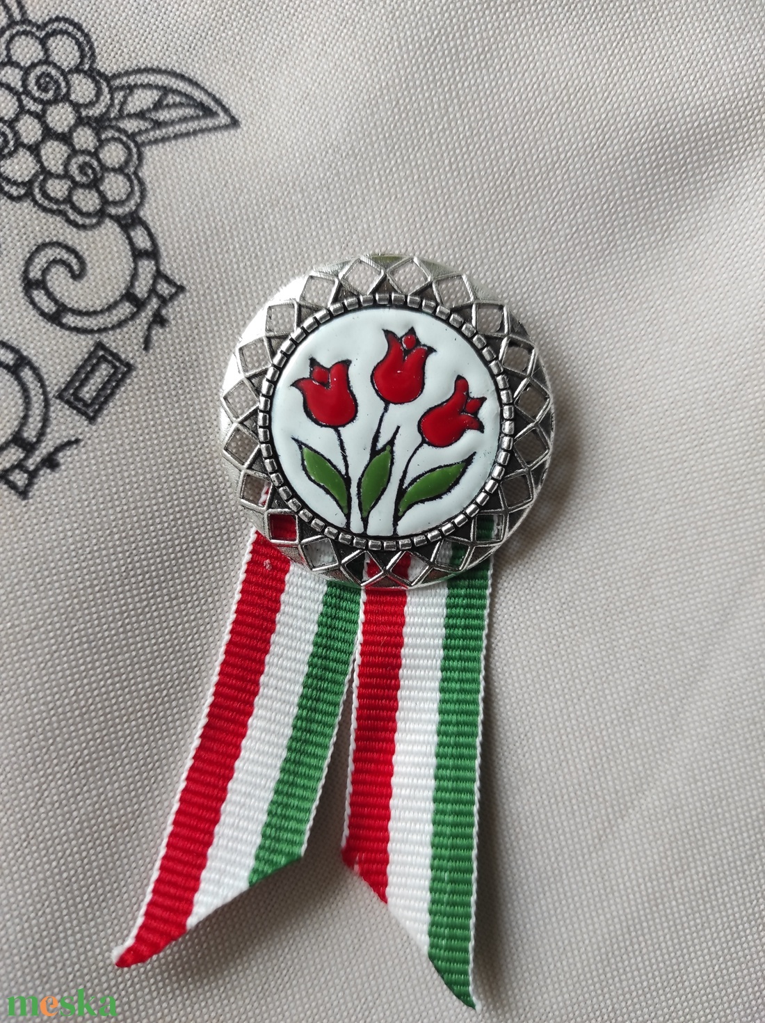 Kokárda - ékszer - kitűző és bross - Meska.hu