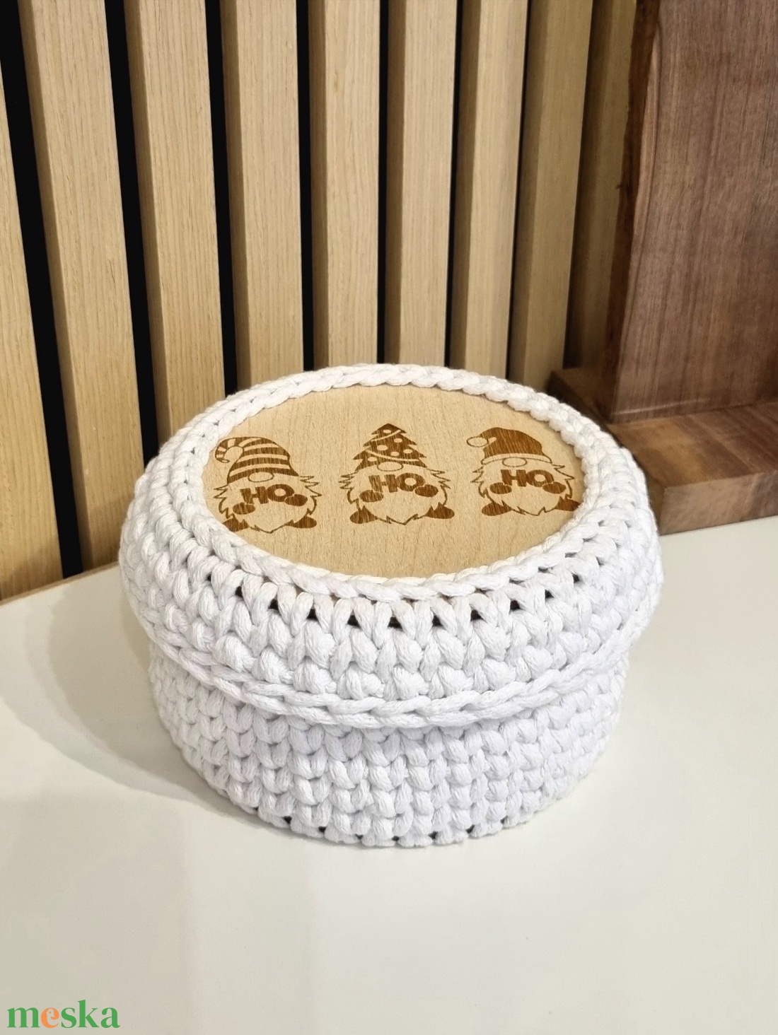 Horgolt tároló - otthon & életmód - dekoráció - asztal és polc dekoráció - horgolt & csipketerítő - Meska.hu