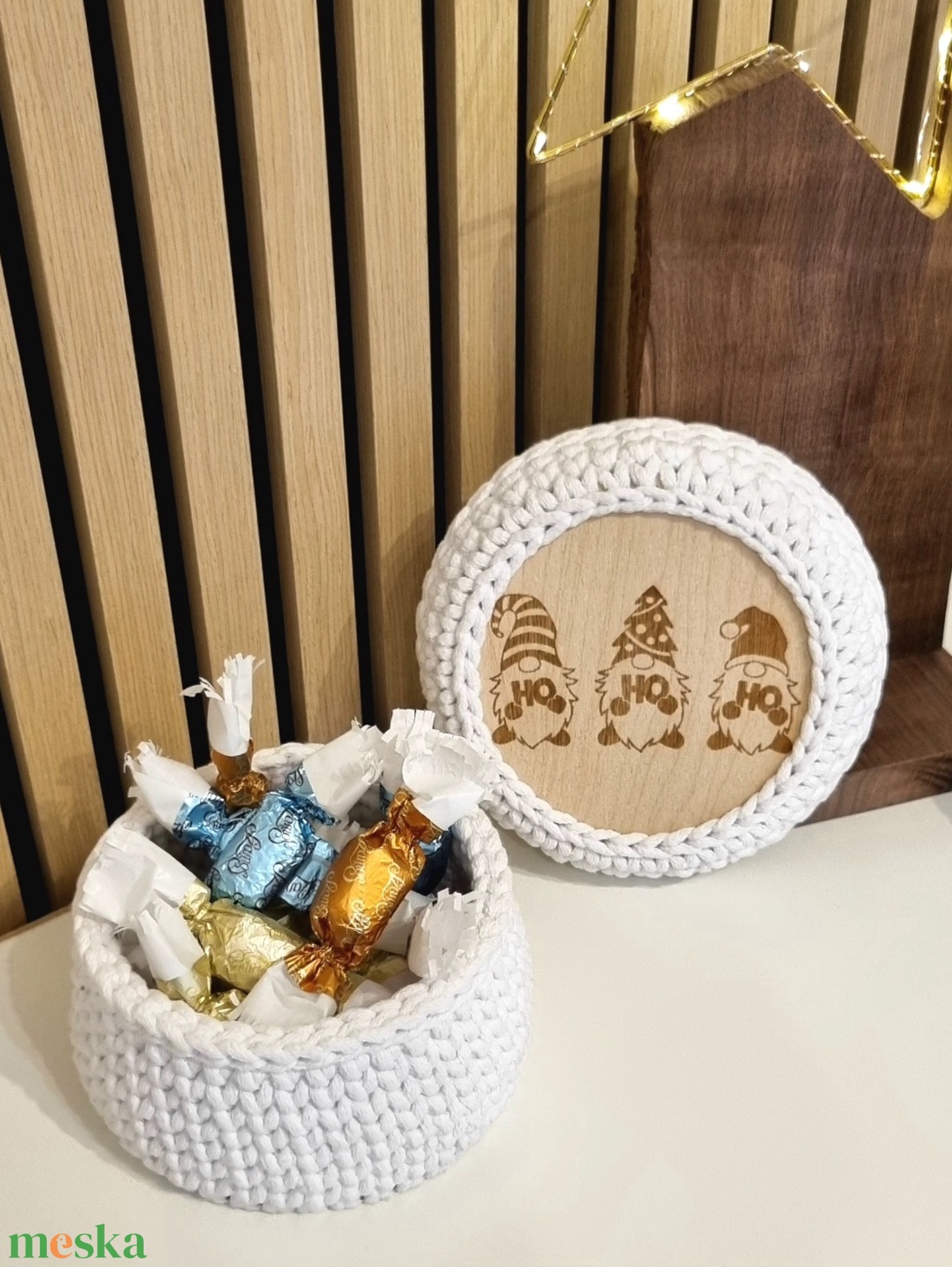 Horgolt tároló - otthon & életmód - dekoráció - asztal és polc dekoráció - horgolt & csipketerítő - Meska.hu