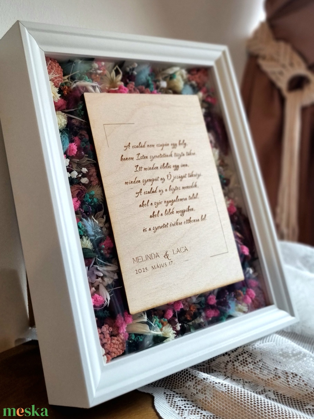 Szülőköszöntő ajándék � Szárított virágos képkeret gravírozott fa táblával - esküvő - emlék & ajándék - szülőköszöntő ajándék - Meska.hu