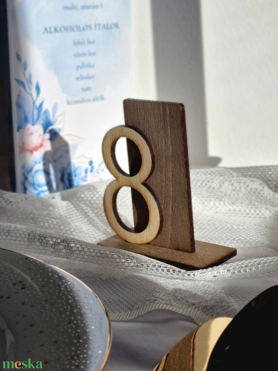 Minimalista talpas asztalszám - esküvő - dekoráció - asztaldísz - Meska.hu