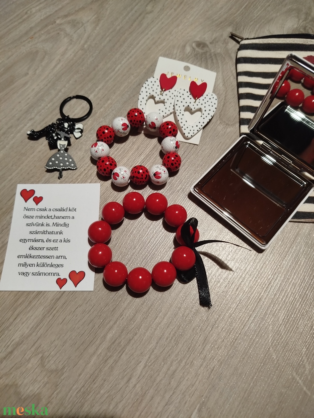 Neszeszer,és ékszer szett  - ékszer - karkötő - karperec - Meska.hu