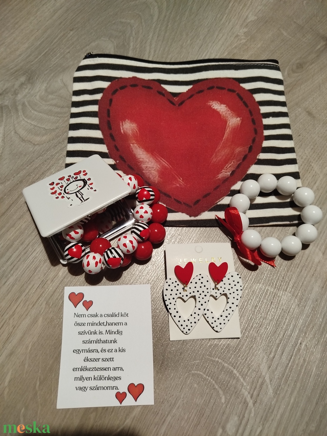 Neszeszer,és ékszer szett  - ékszer - karkötő - karperec - Meska.hu