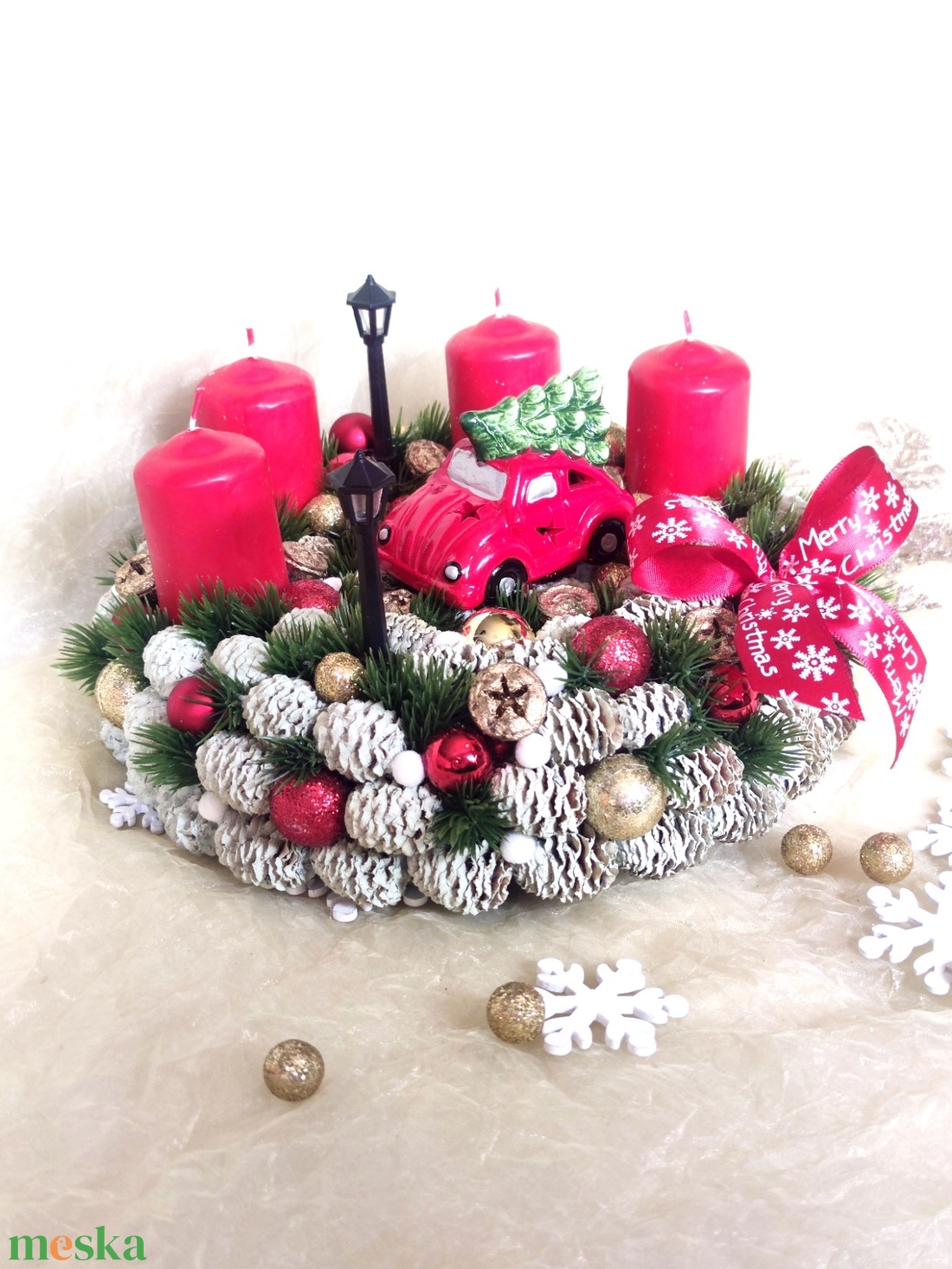 Piros-arany-zöld adventi asztaldísz ledes kisautóval - karácsony - adventi díszek - adventi asztaldísz - Meska.hu