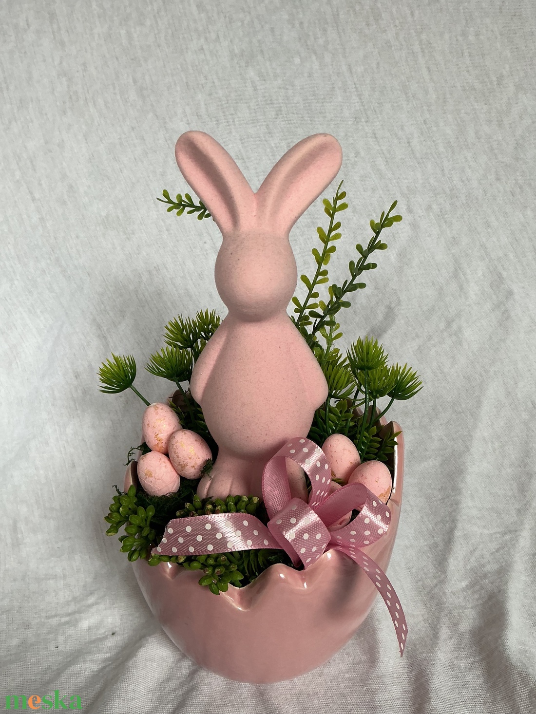 Nyuszi tojásban - húsvéti asztaldísz - ünnepi díszek, dekorációk - húsvéti díszek és dekorációk - húsvéti asztaldíszek - Meska.hu