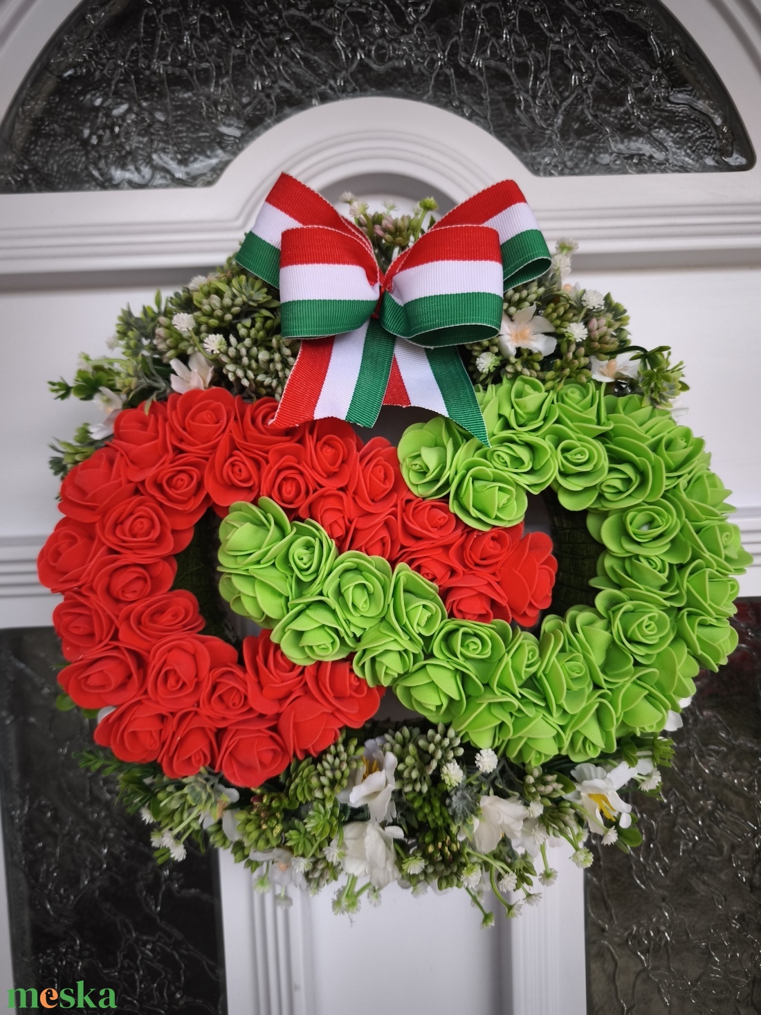 TISZA-stílusú nemzeti színű ajtódísz � Végtelen jel alakú habrózsa kopogtató - otthon & életmód - dekoráció - ajtó- és ablak dekoráció - ajtódísz & kopogtató - Meska.hu