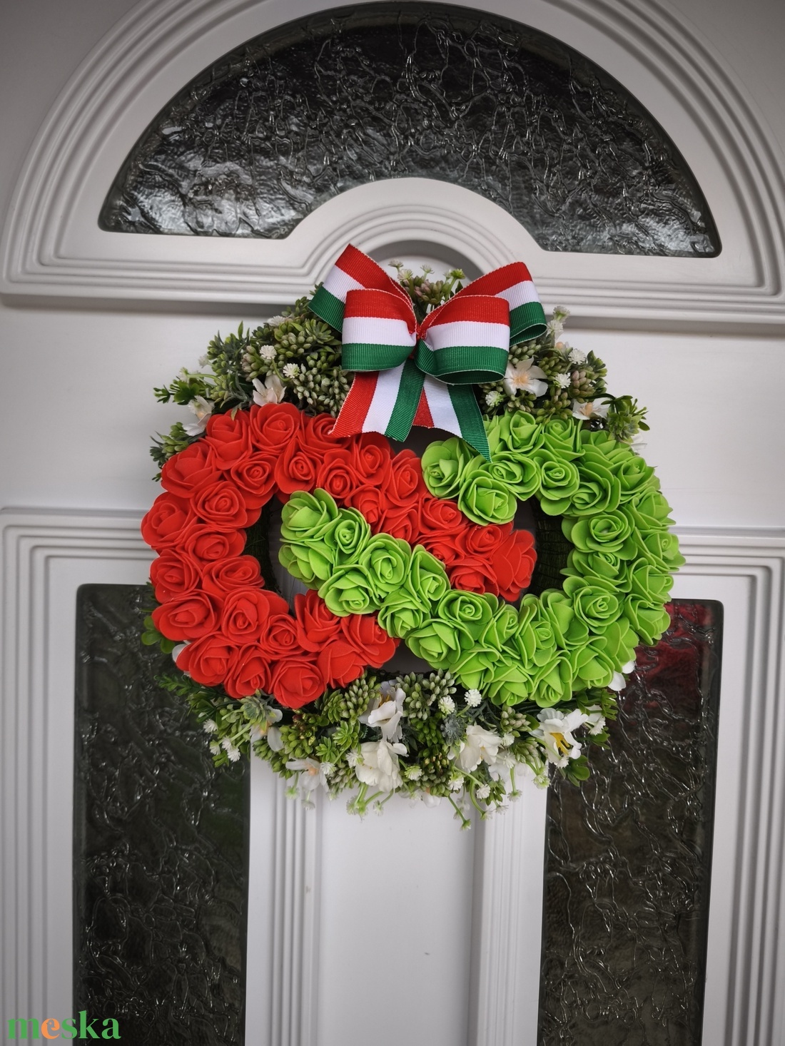 TISZA-stílusú nemzeti színű ajtódísz � Végtelen jel alakú habrózsa kopogtató - otthon & életmód - dekoráció - ajtó- és ablak dekoráció - ajtódísz & kopogtató - Meska.hu