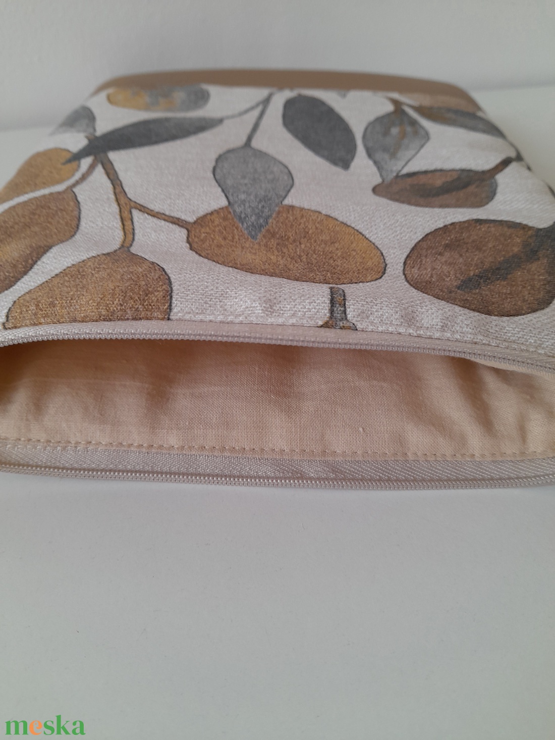 Könyvtok levélmintás cipzárral  - könyv & zene - könyvtok - Meska.hu