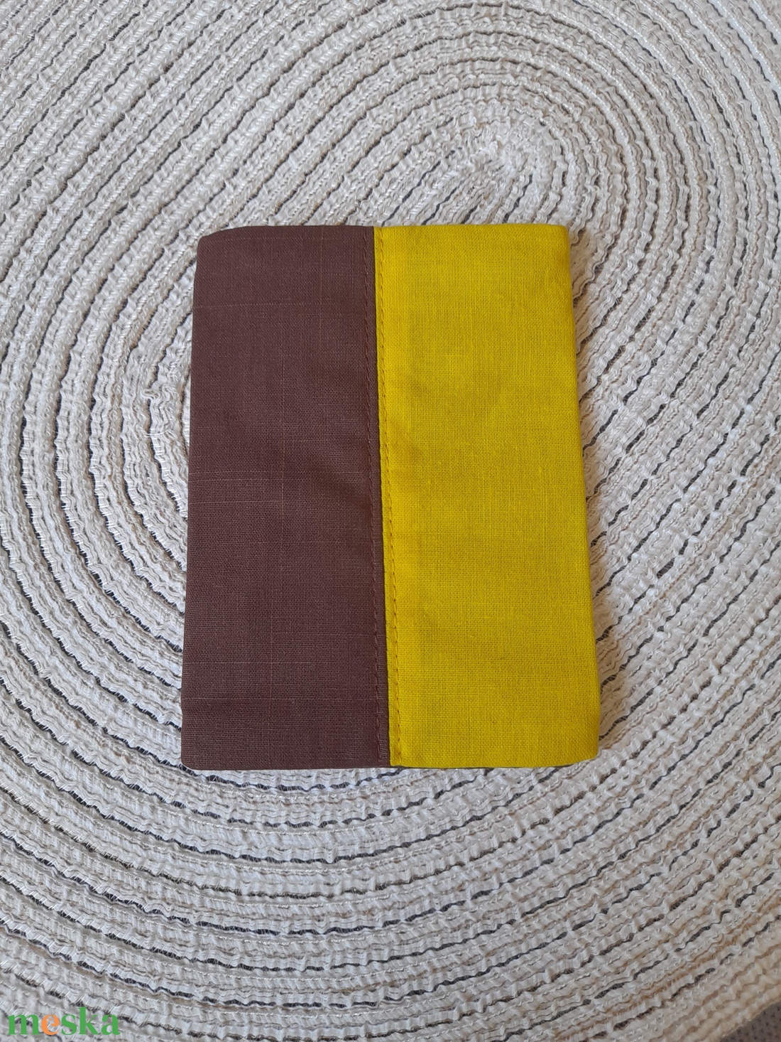 Textil papírzsebkendő tartó íves barna-sárga  - táska & tok - pénztárca & más tok - zsebkendőtartó tok - Meska.hu