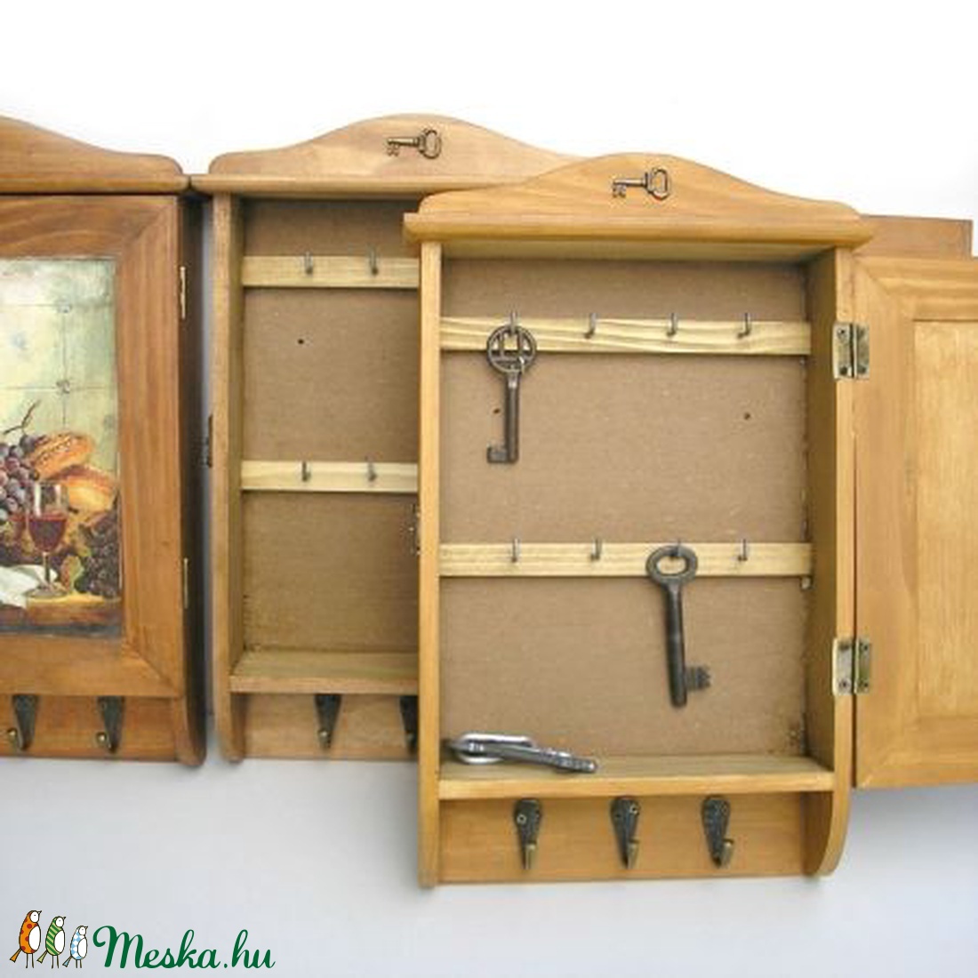 Fényképes fa kulcstartó szekrény -  - Meska.hu