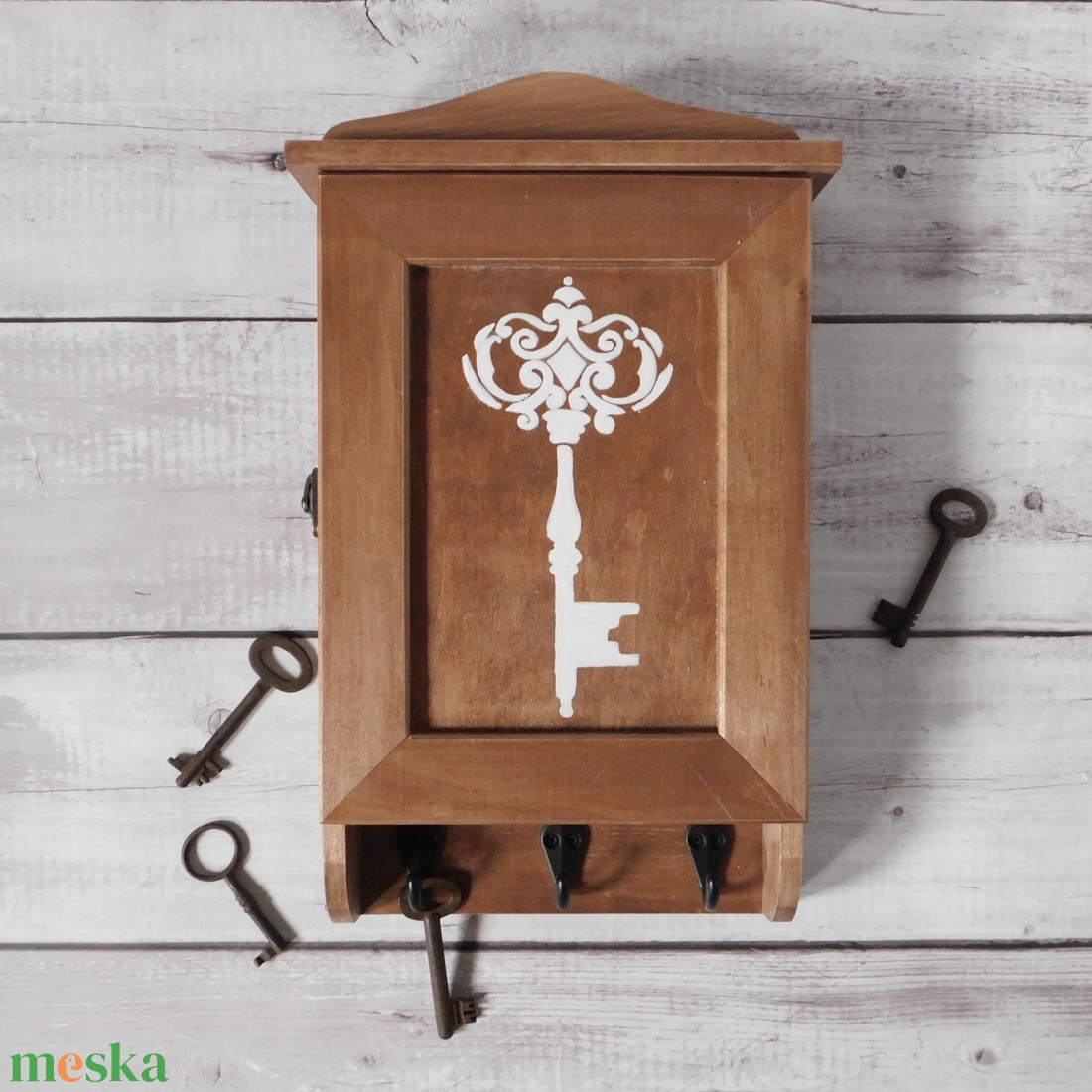 Fa kulcstartó szekrény - otthon & életmód - dekoráció - fali és függő dekoráció - fali kulcstartó - Meska.hu
