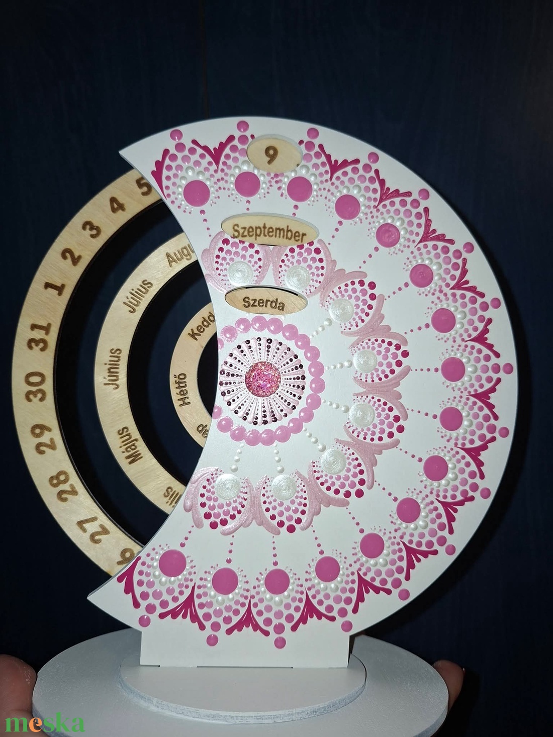Öröknaptár 21cm rózsaszín mandala mintával fehér alapra, bármilyen felirattal - otthon & életmód - dekoráció - fali és függő dekoráció - falinaptár & öröknaptár - Meska.hu